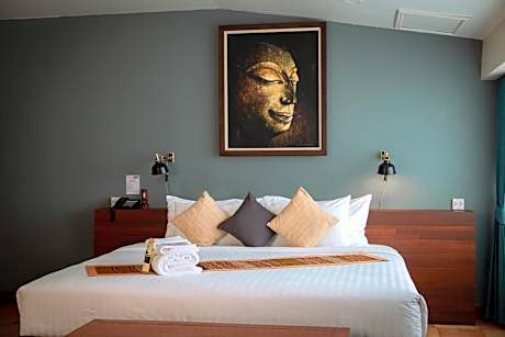 Suite with City View