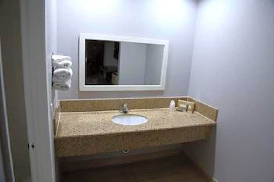 Grandpark Inn – Baldwin Park, CA