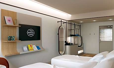 Signature Deluxe Twin