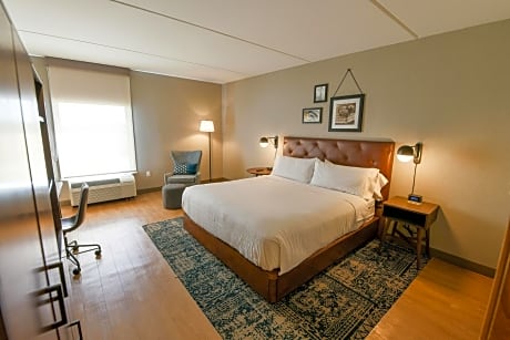 Suite, 1 King Bed