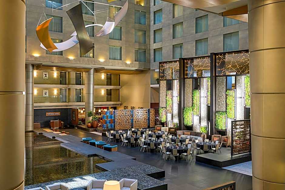 The Westin Detroit Metropolitan Airport