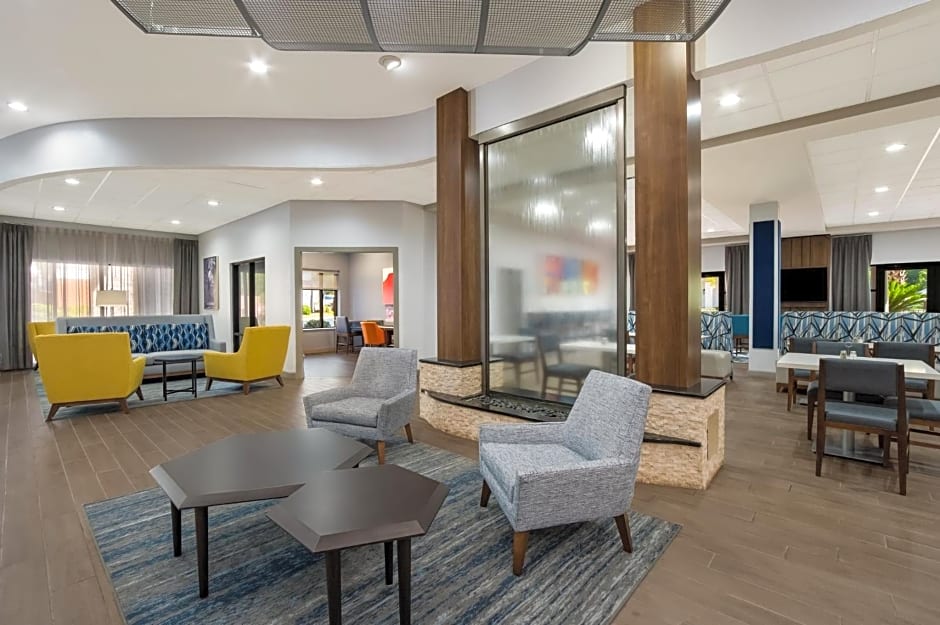 Holiday Inn Express & Suites - Lexington By IHG
