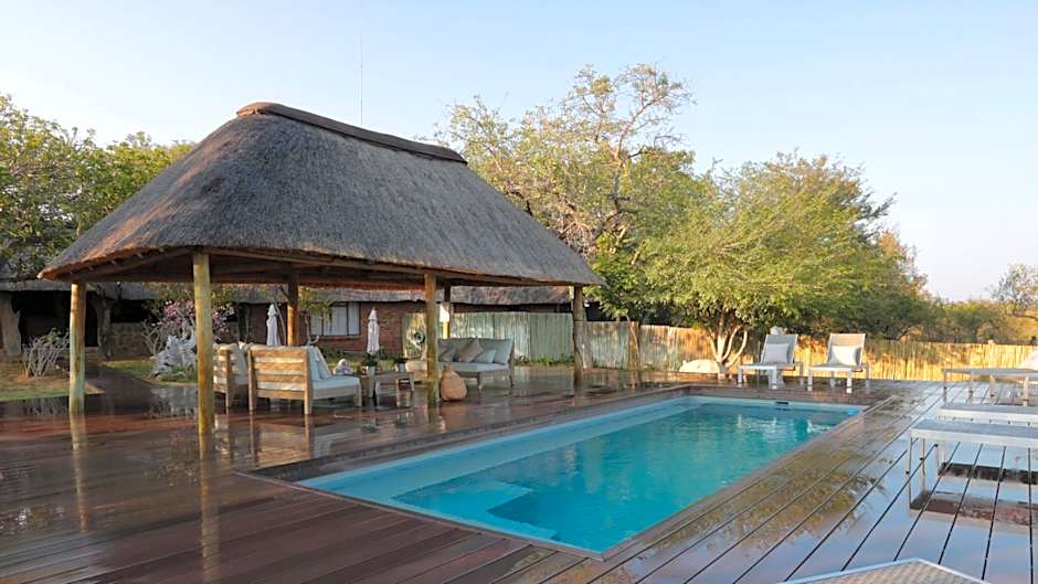 Tshukudu Game Lodge