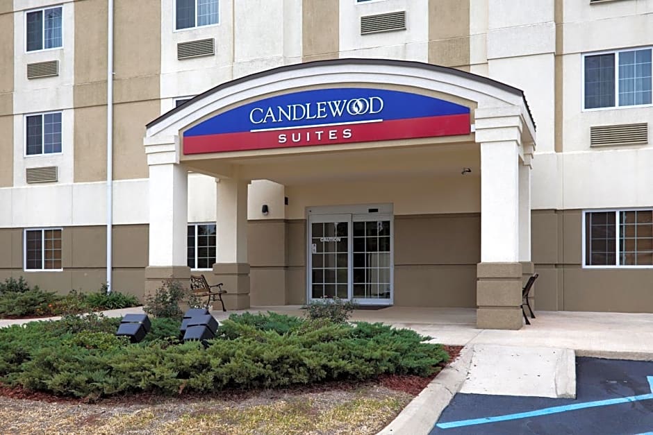 Candlewood Suites Pearl