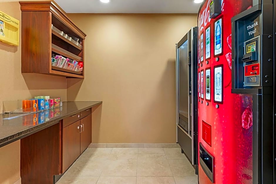 Red Roof Inn Charlestown