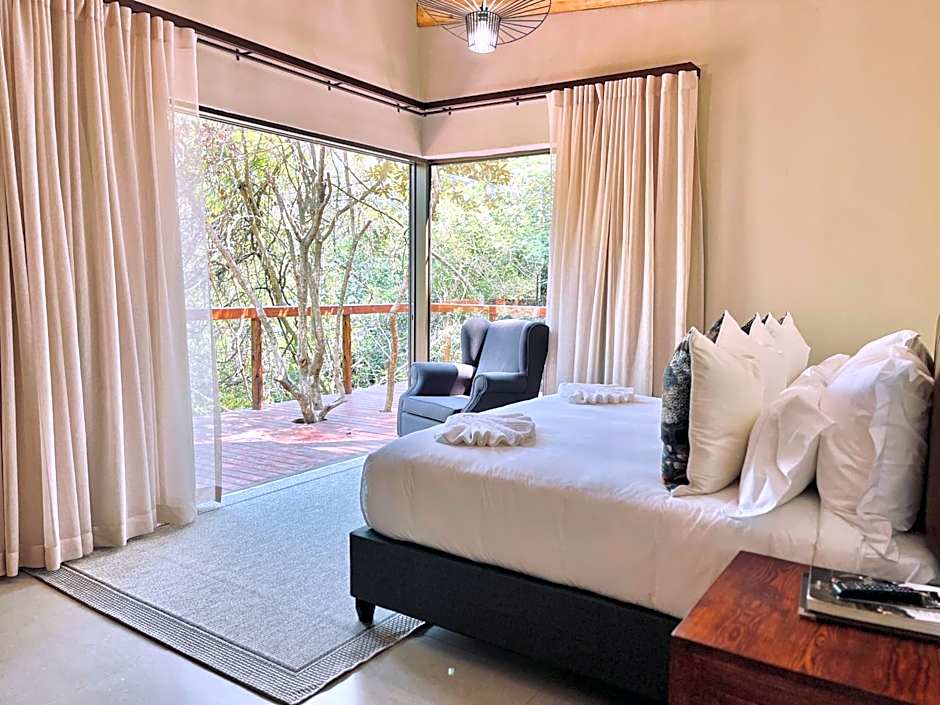 Bushbaby Valley Lodge