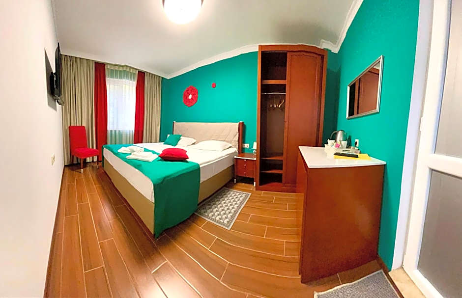 Art Green Boutique Hotel