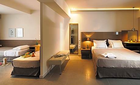 FAMILY SUITE SIDE SEA VIEW