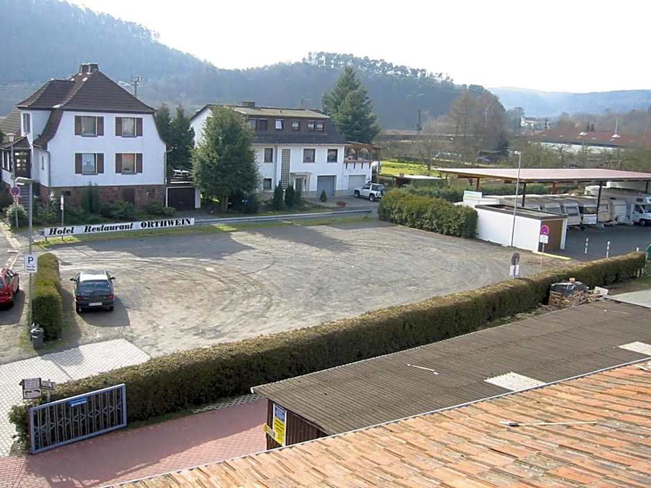 Hotel Orthwein -kostenfreie Parkplatze-