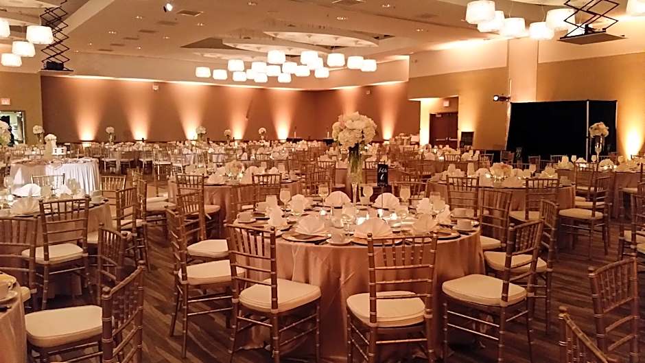I Hotel and Conference Center - Champaign
