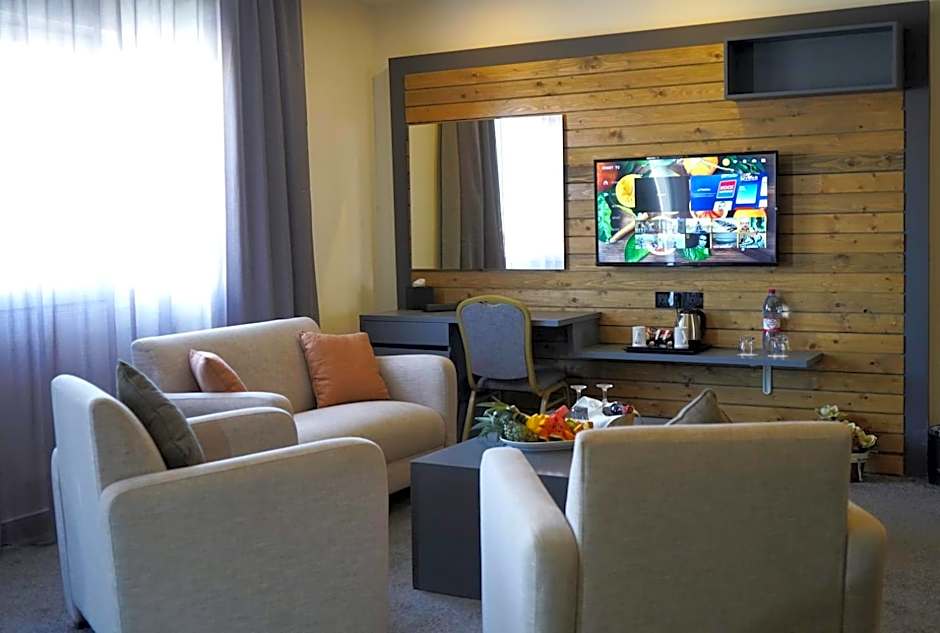 Aitch Boutique Hotel - an LIH Hotel