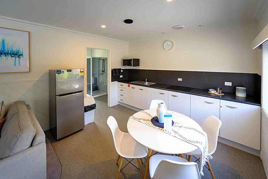 Georges Bay Apartments
