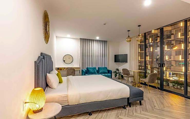 Len Hotel