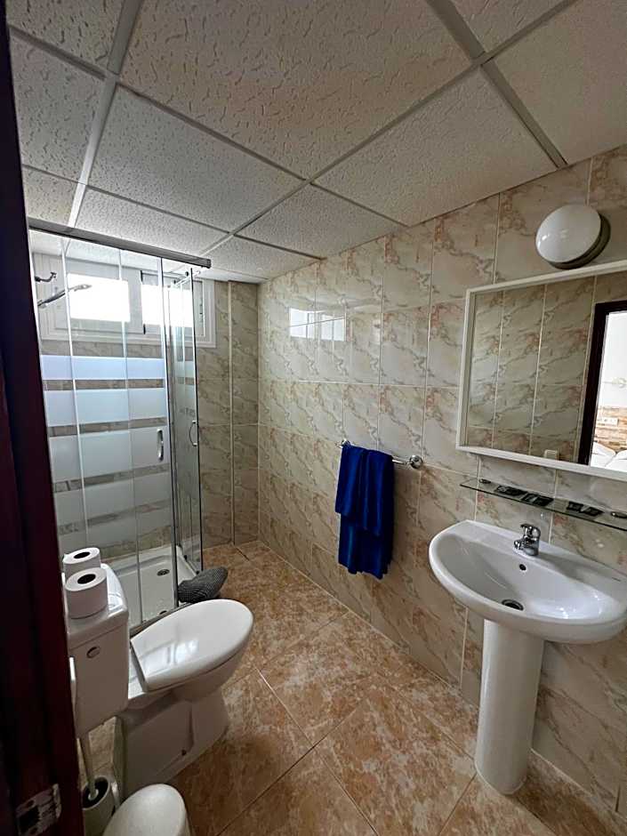 Hostal Residencia Cardona