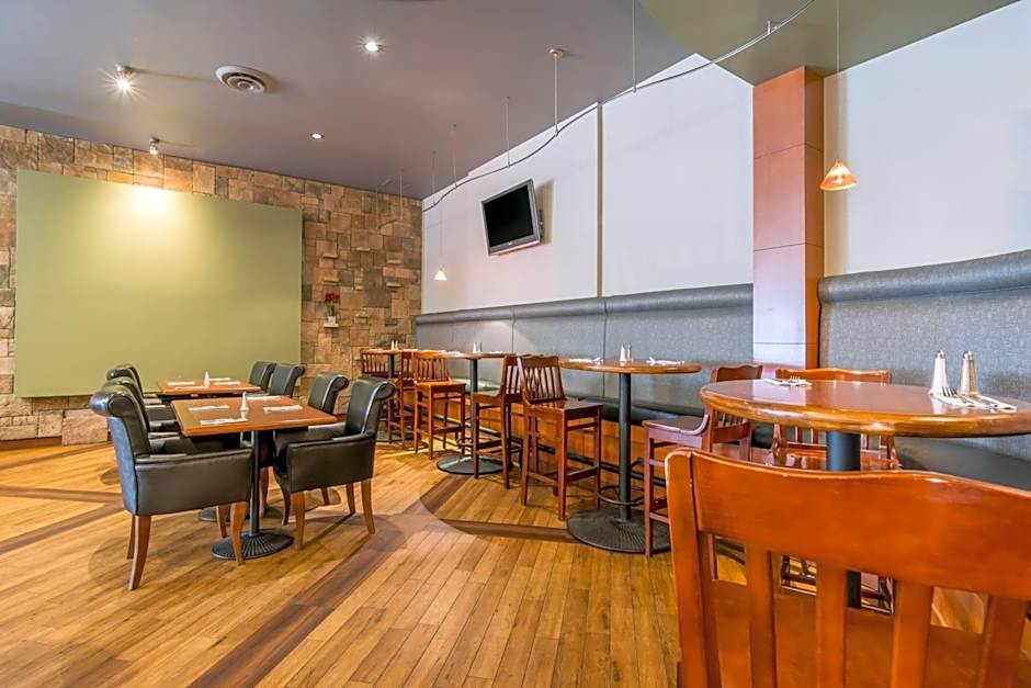 Clarion Hotel & Conference Center Sherwood Park