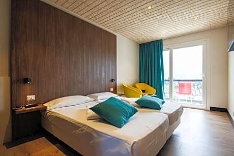 Superior Double Room with Lake View