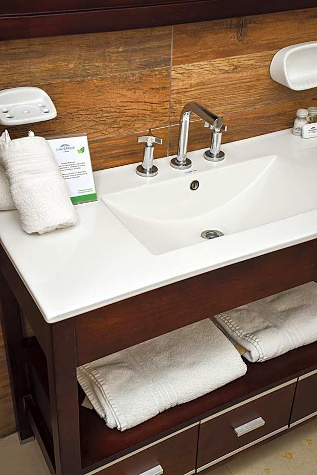 Howard Johnson by Wyndham La Plata