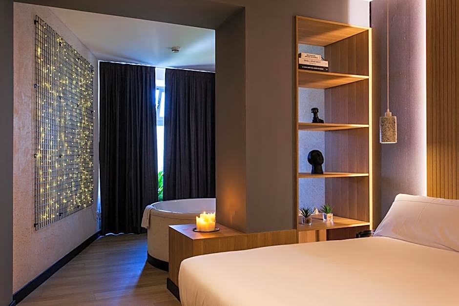 Hospedium H Cabo Sport