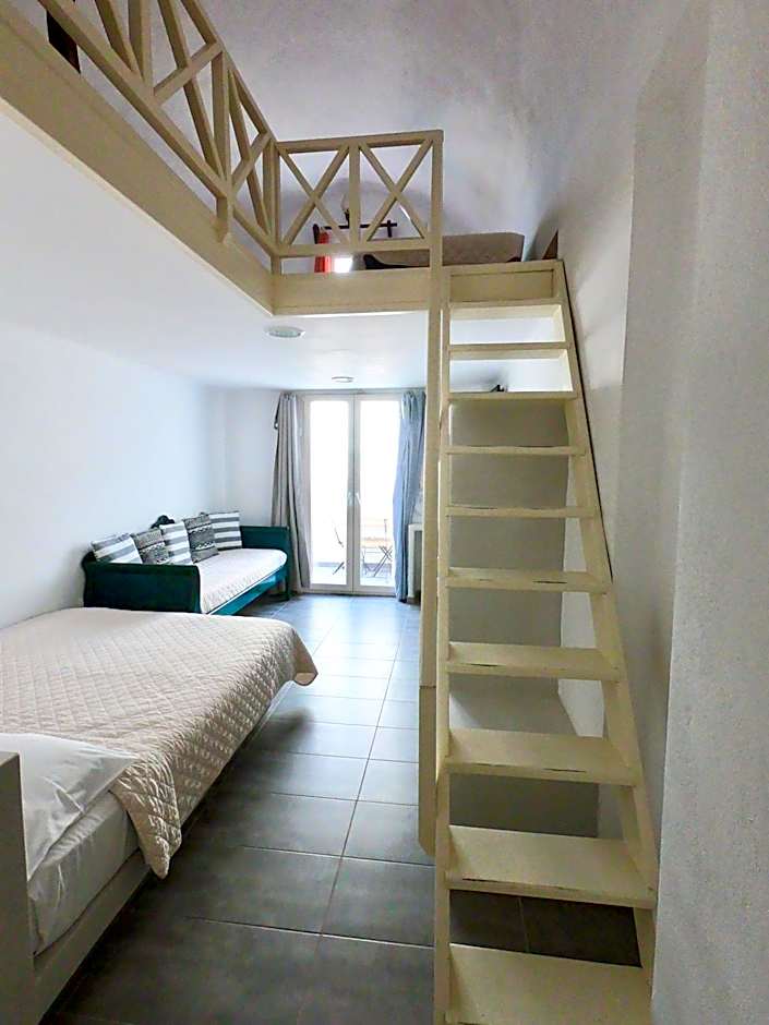 Anny Studios & Rooms Perissa Beach