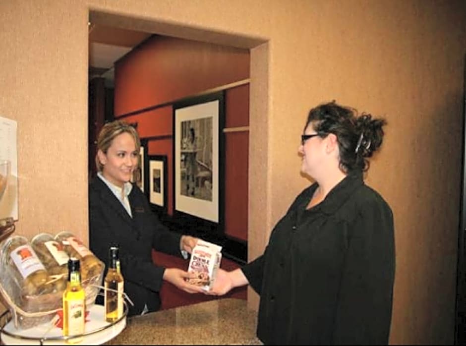 Hampton Inn & Suites Red Bluff