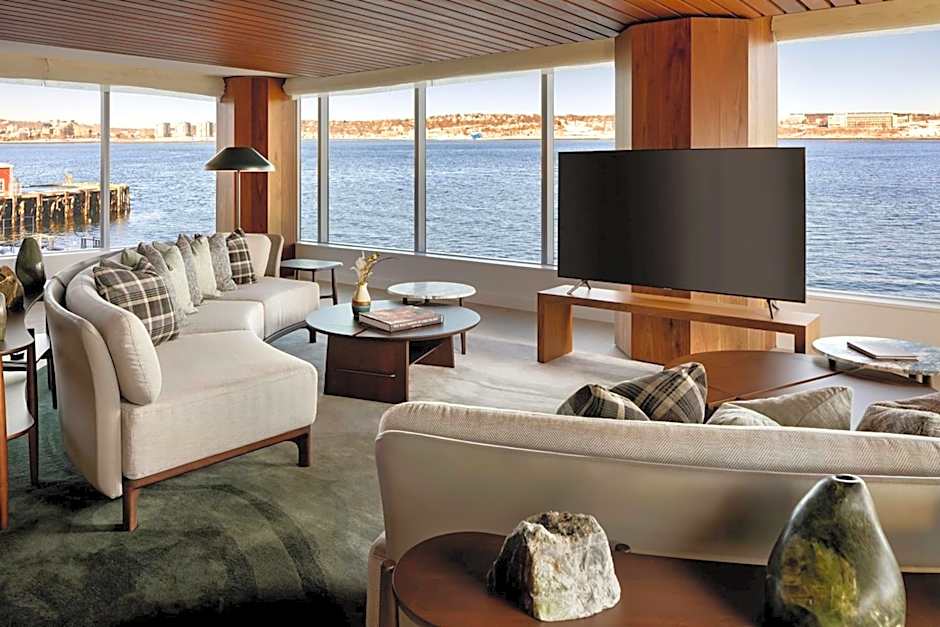 Muir, Luxury Collection