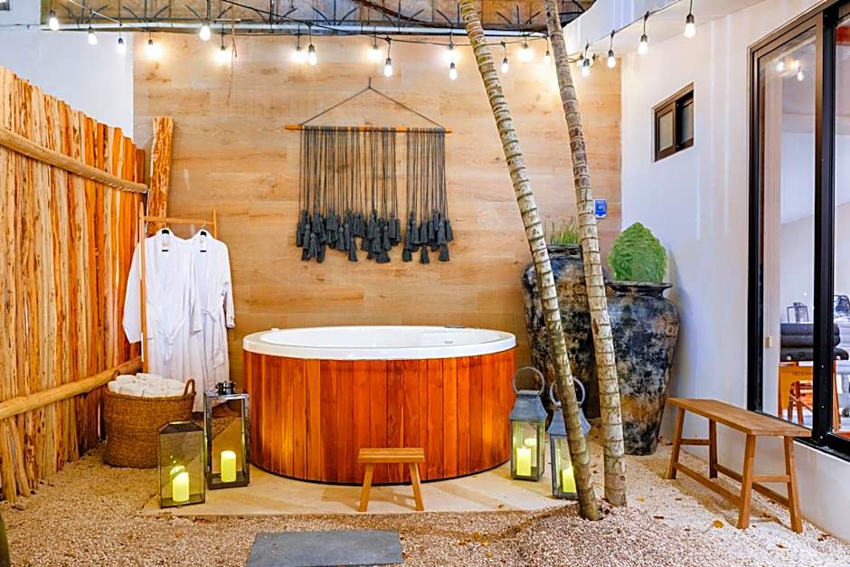 Hotel Aalada Playa del Carmen