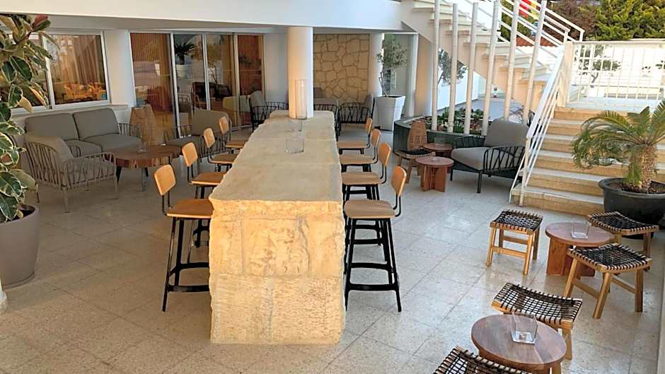 Vrachia Beach Hotel & Suites - Adults Only