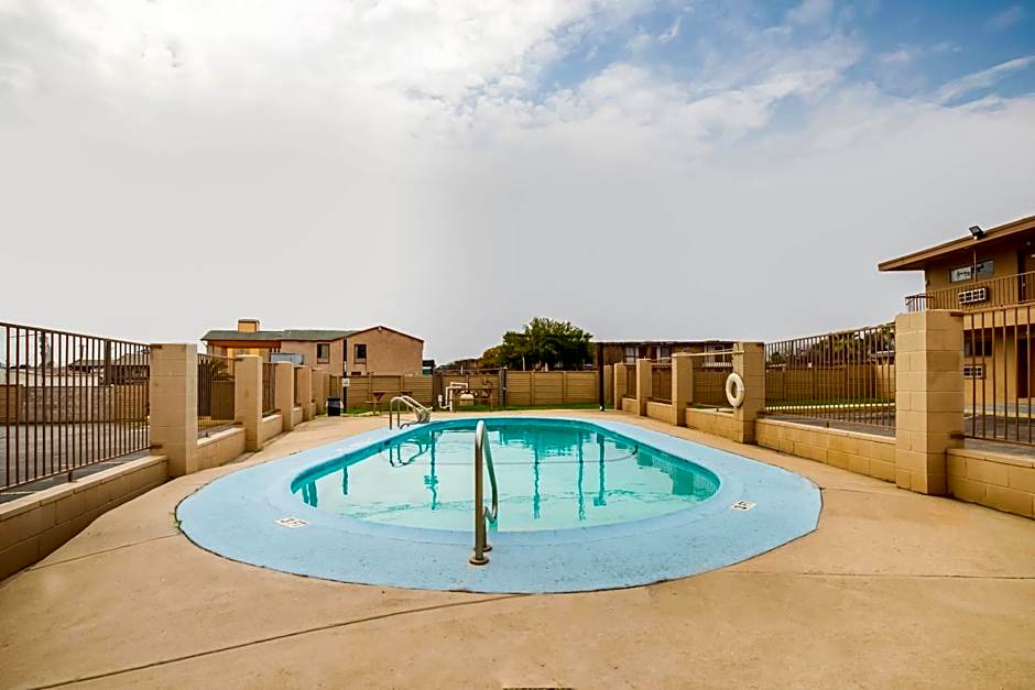 OYO Hotel San Antonio Lackland AFB/Seaworld Hwy 90 W