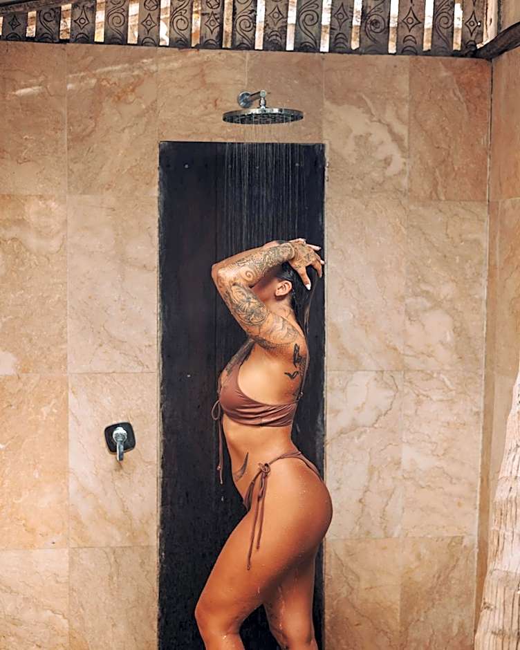 Captain Coconuts Gili Air