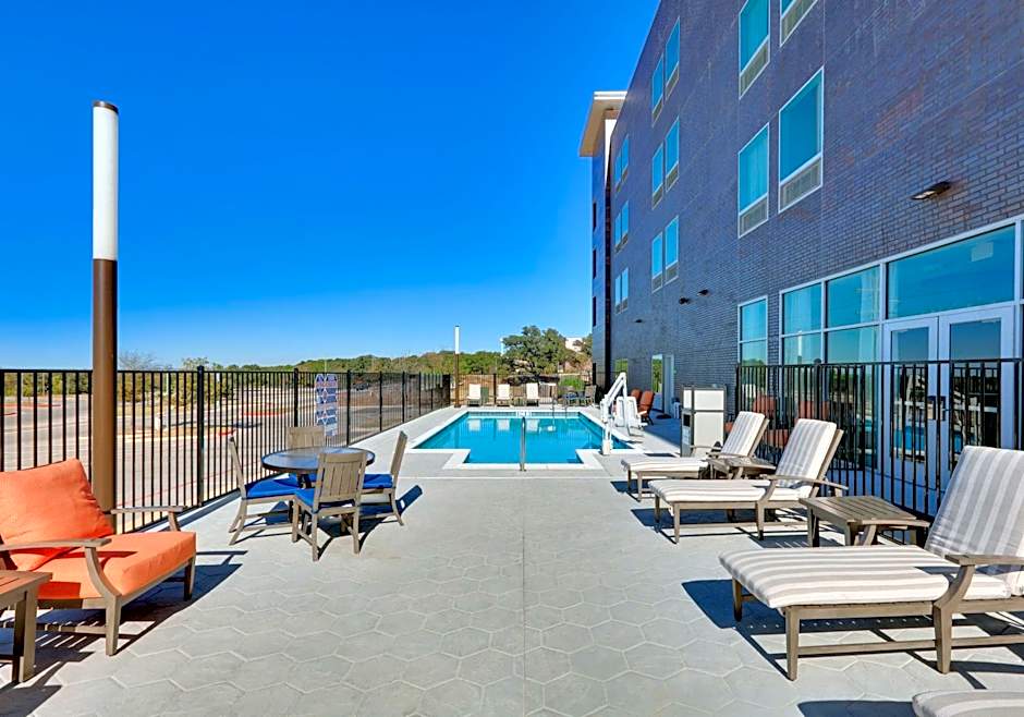 La Quinta Inn & Suites by Wyndham Lakeway