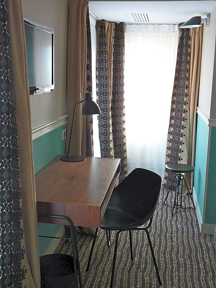 Hotel Des 3 Poussins