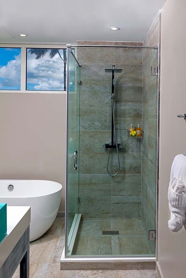 Sea Breeze Beach House All Inclusive by Ocean Hotels