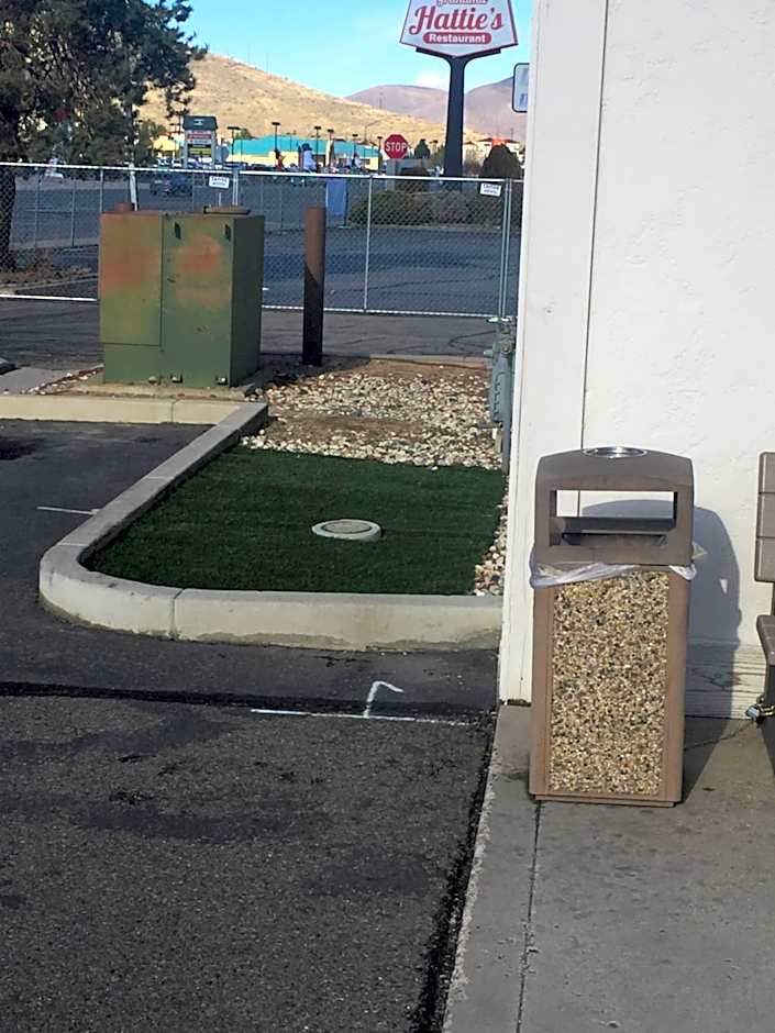 Super 8 by Wyndham Carson City