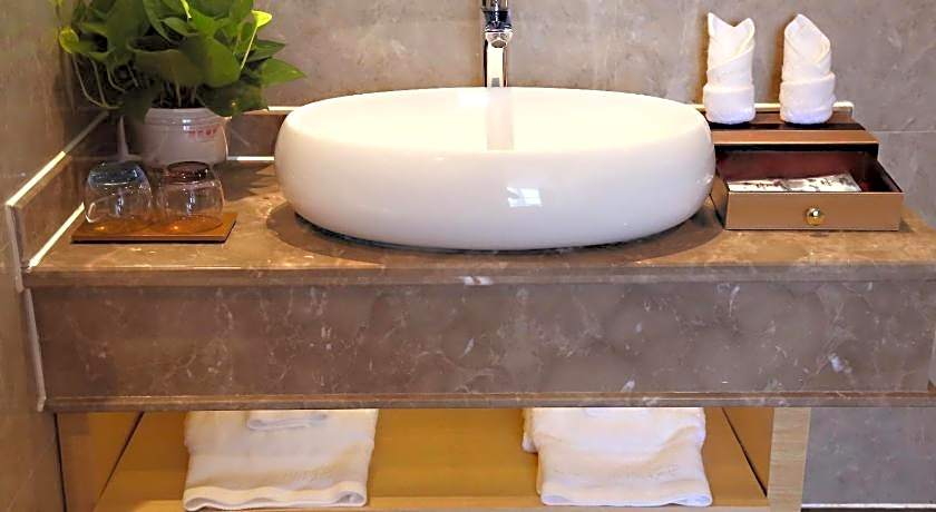 Lavande Hotel Heyuan Zijin