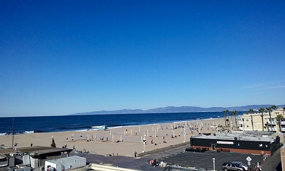 ITH Surf City Hostel Hermosa Beach