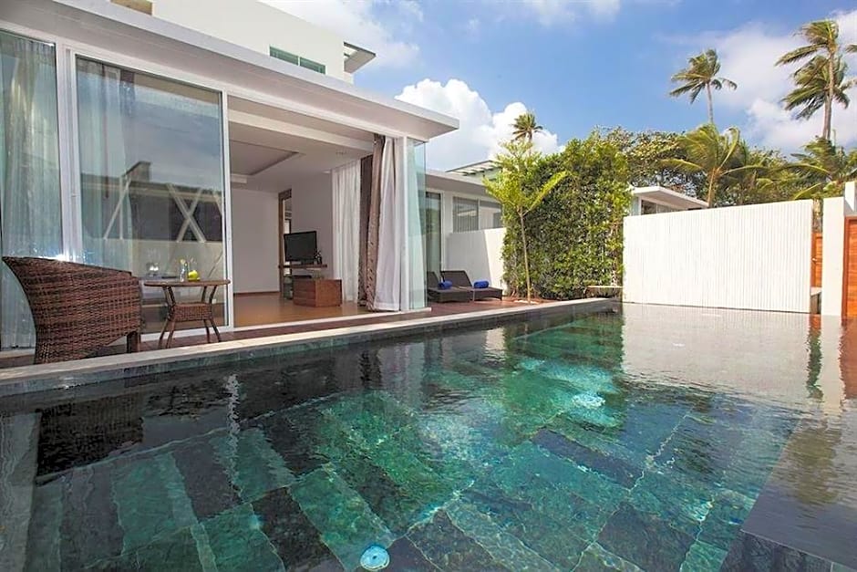 KC Beach Club & Pool Villas