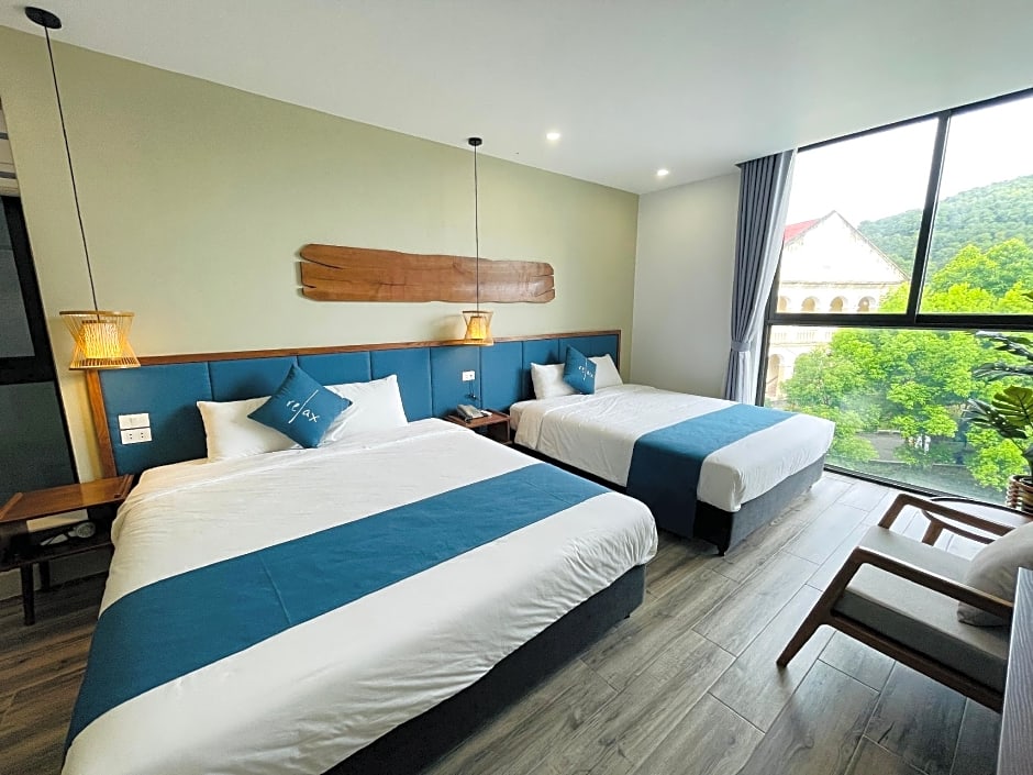 The Light Hotel Halong