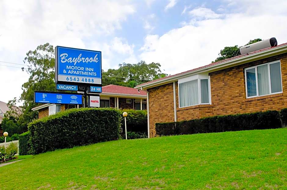 Baybrook Motor Inn