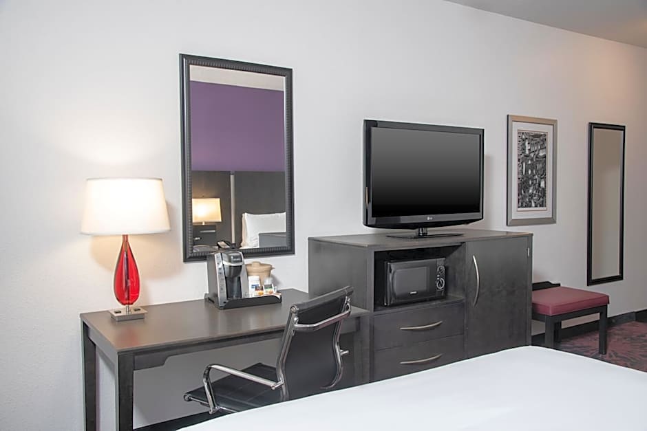 Holiday Inn Express & Suites Columbus - Polaris Parkway / COLUMBUS By IHG