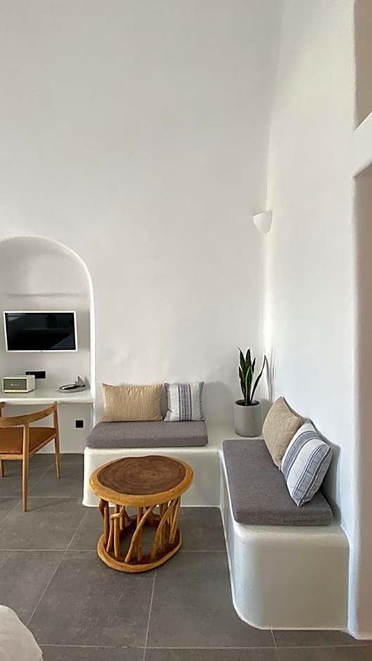 Nomikos Villas