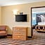 Super 8 by Wyndham Osseo WI