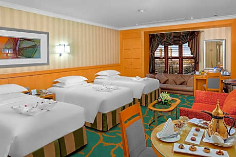 Deluxe Room Partial Haram View Three Twin Beds