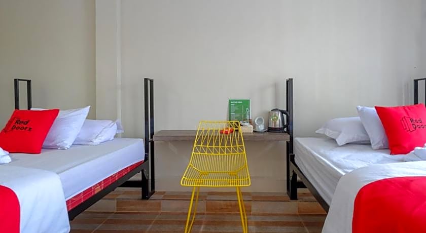 RedDoorz Syariah @ Jalan Jenderal Sudirman Palopo