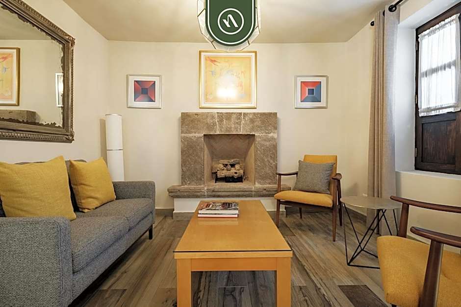 Amazing House in City Center - Rooftop - Skyline