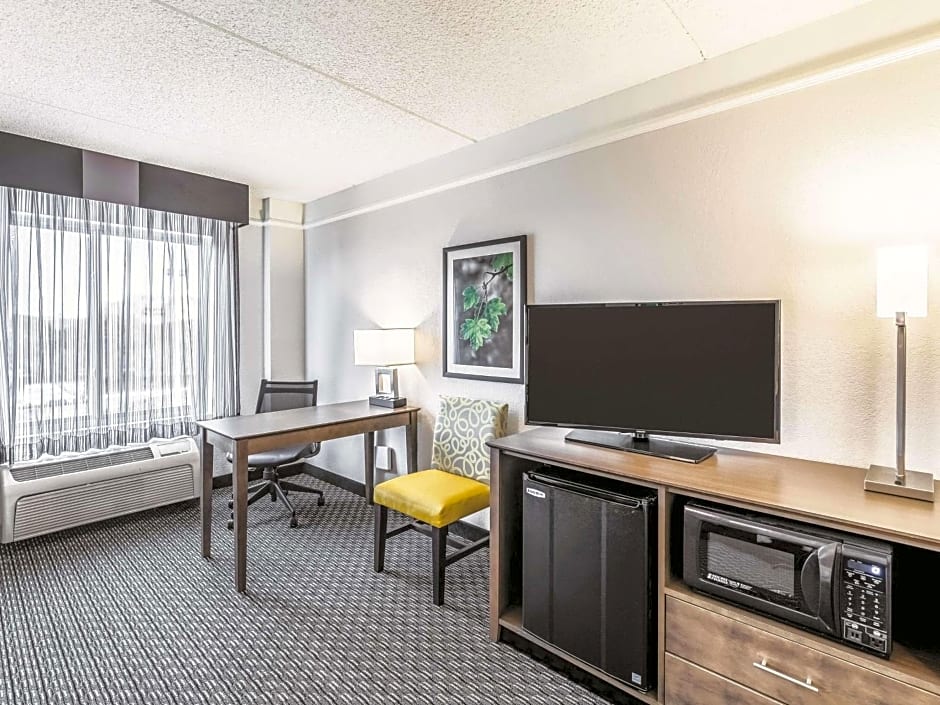 La Quinta by Wyndham Austin Airport