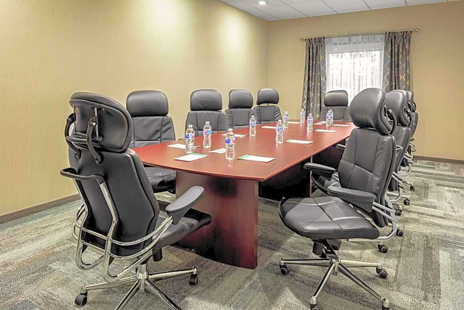 Hampton Inn By Hilton Cranbury