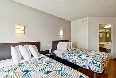 2 Full Beds | Non-Smoking, Micfridge
