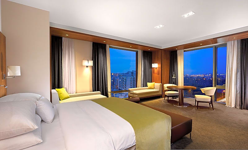 Photo 1 of 2 of Standard Suite