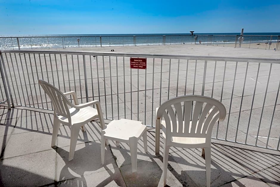 Grand Hotel Ocean City Oceanfront