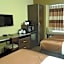 Microtel Inn & Suites By Wyndham Cotulla
